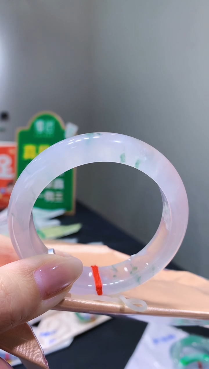 未镶嵌手镯翡翠Q117天然A货缅甸翡翠54.2总价43.2万定金2万