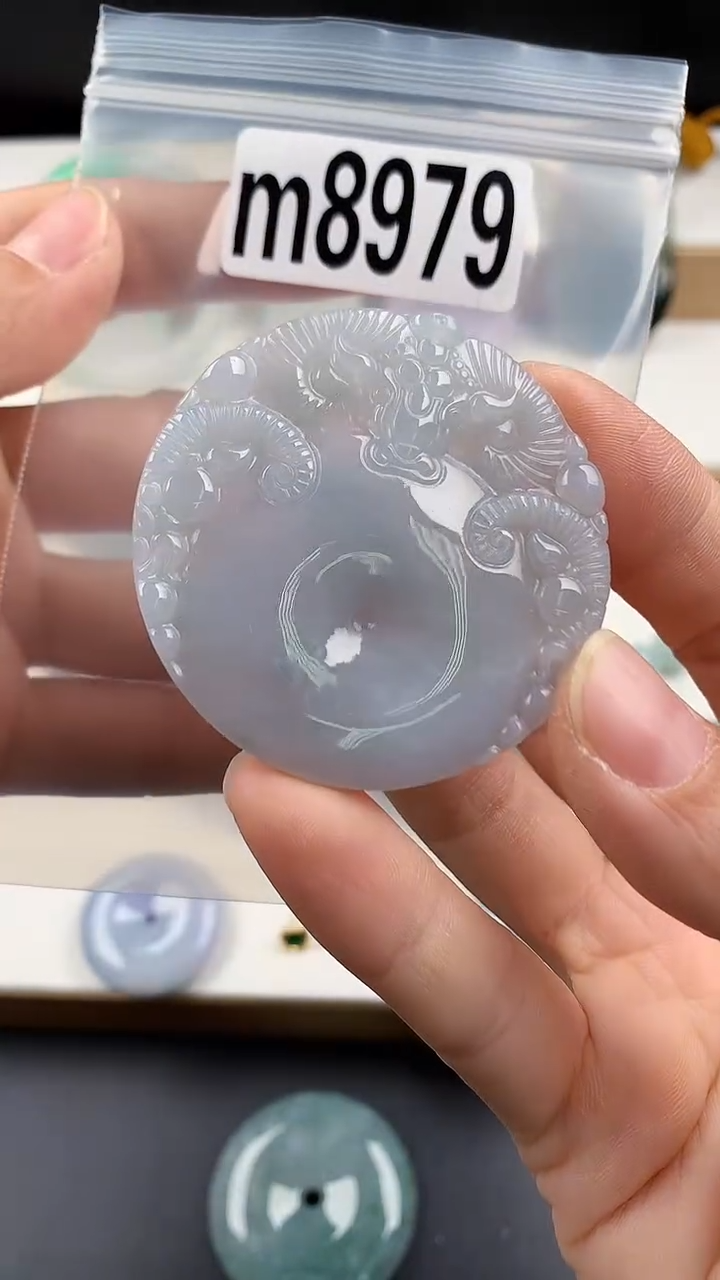 颈饰未镶嵌翡翠天然翡翠吊坠挂件
