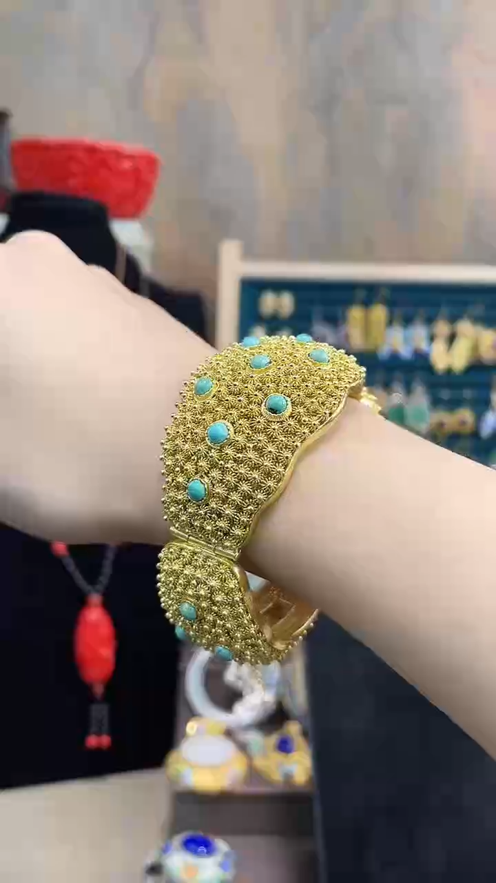 傲****@非遗手工花丝镶嵌镯子