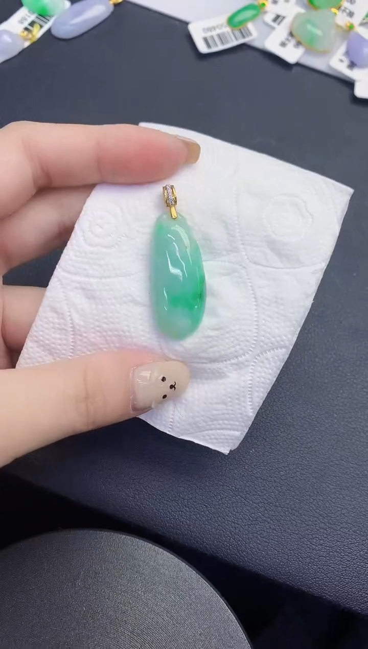 颈饰未镶嵌翡翠缅甸天然翡翠A货