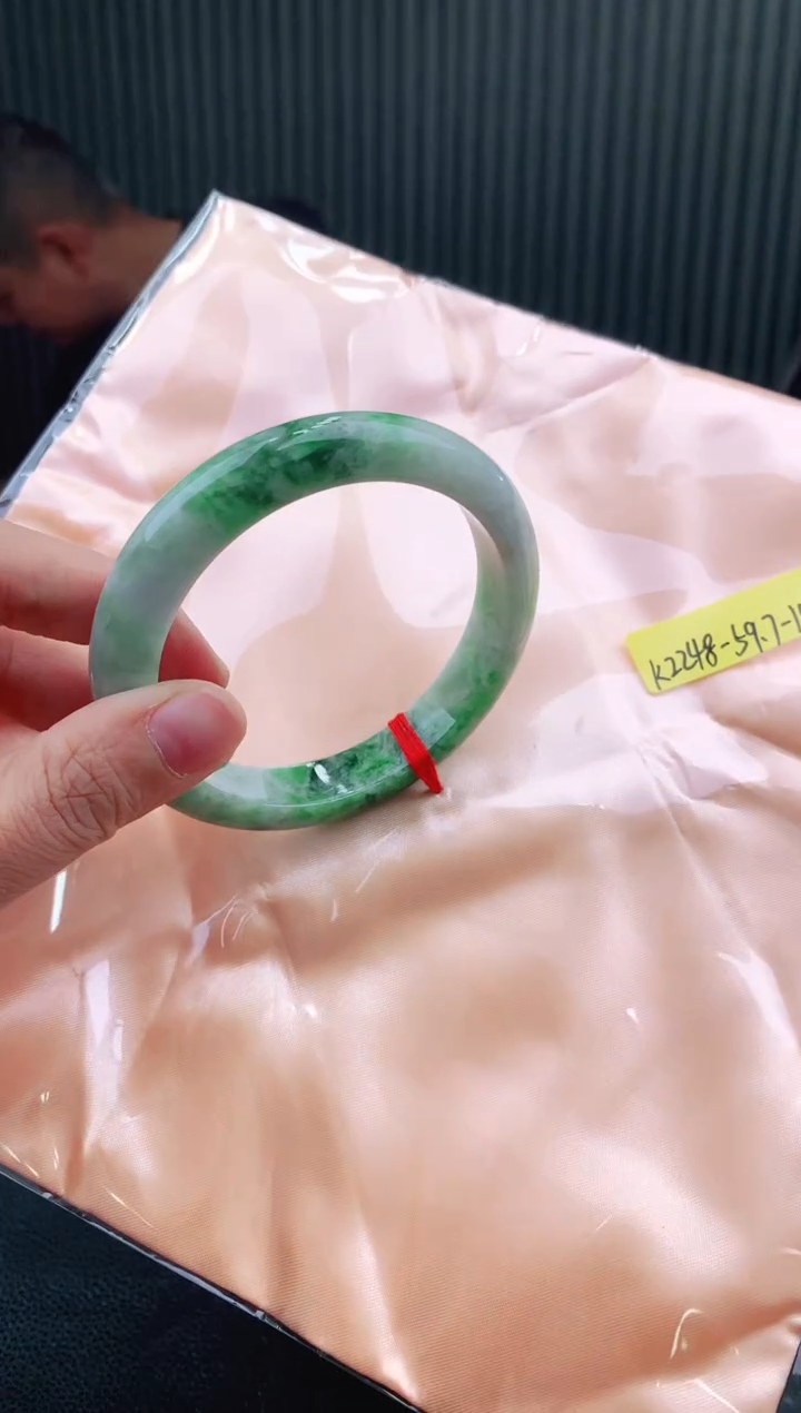 未镶嵌手镯翡翠59