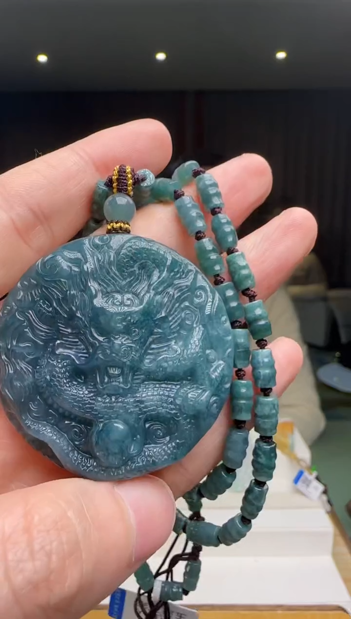 【闪购商品】翡翠吊坠(赠链)未镶嵌多样性发一DY@@60B7J03913