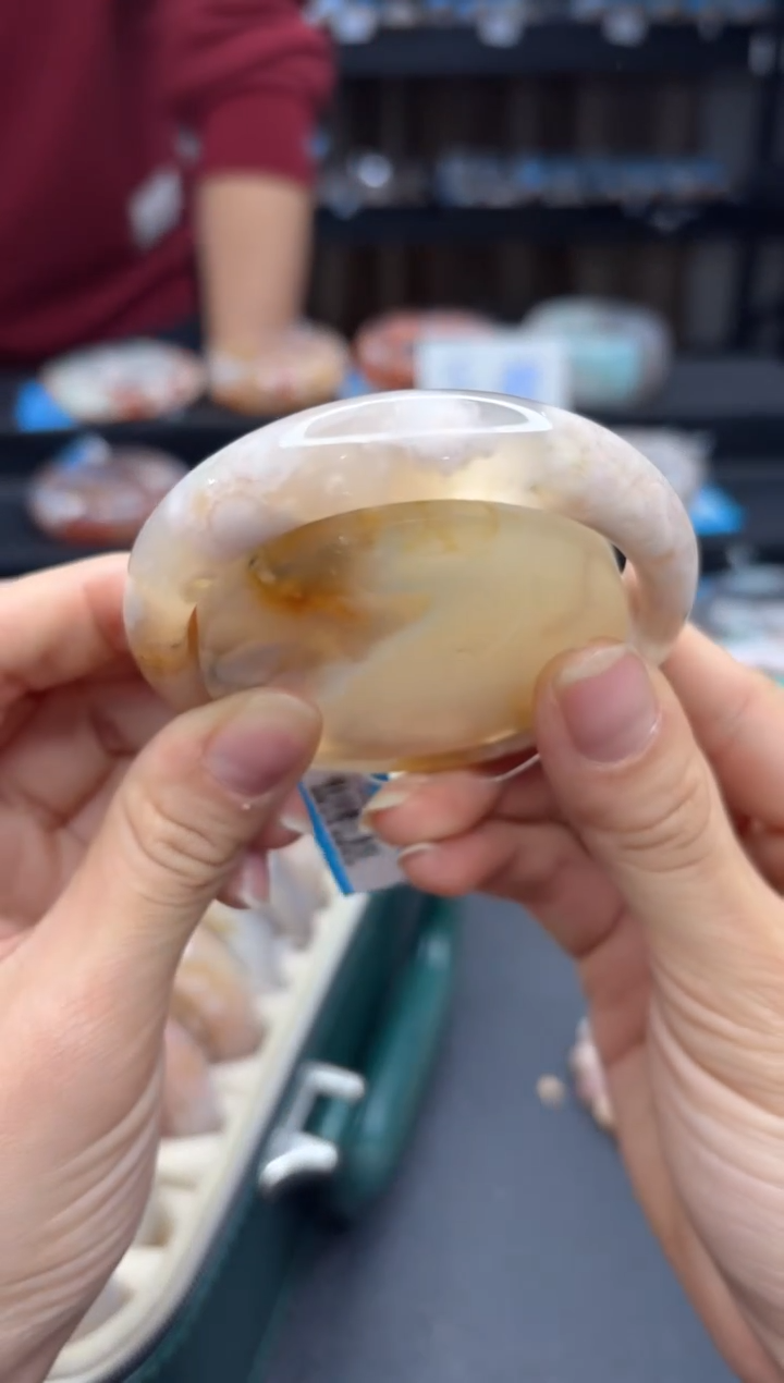 【闪购商品】石英质玉手镯未镶嵌2258（56圈赠送镯心）