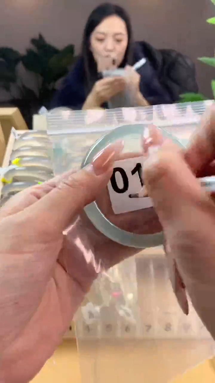 【闪购商品】玛瑙/玉髓手镯未镶嵌015