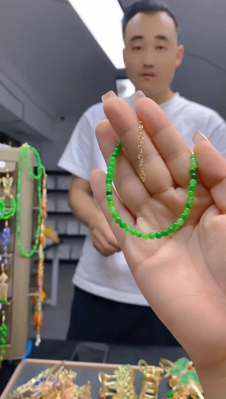 【闪购商品】翡翠耳饰合金67翡翠手链