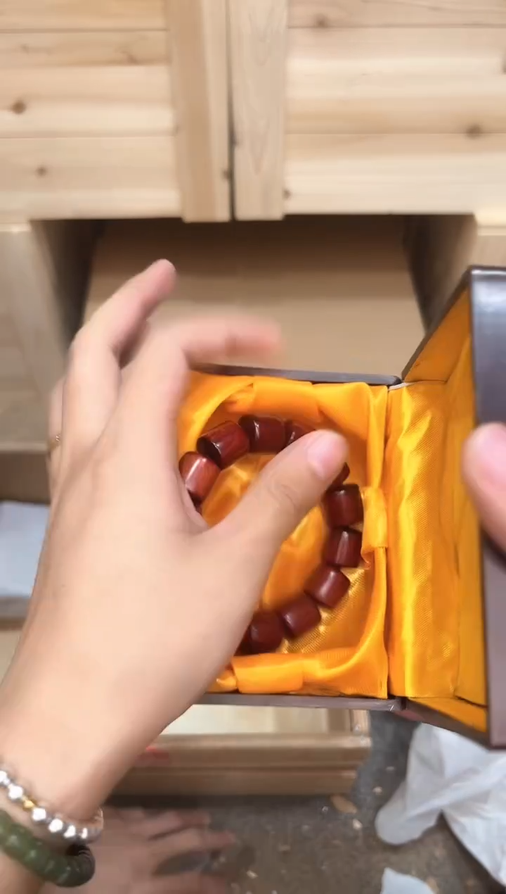 精品手串（无礼盒）@@ys975