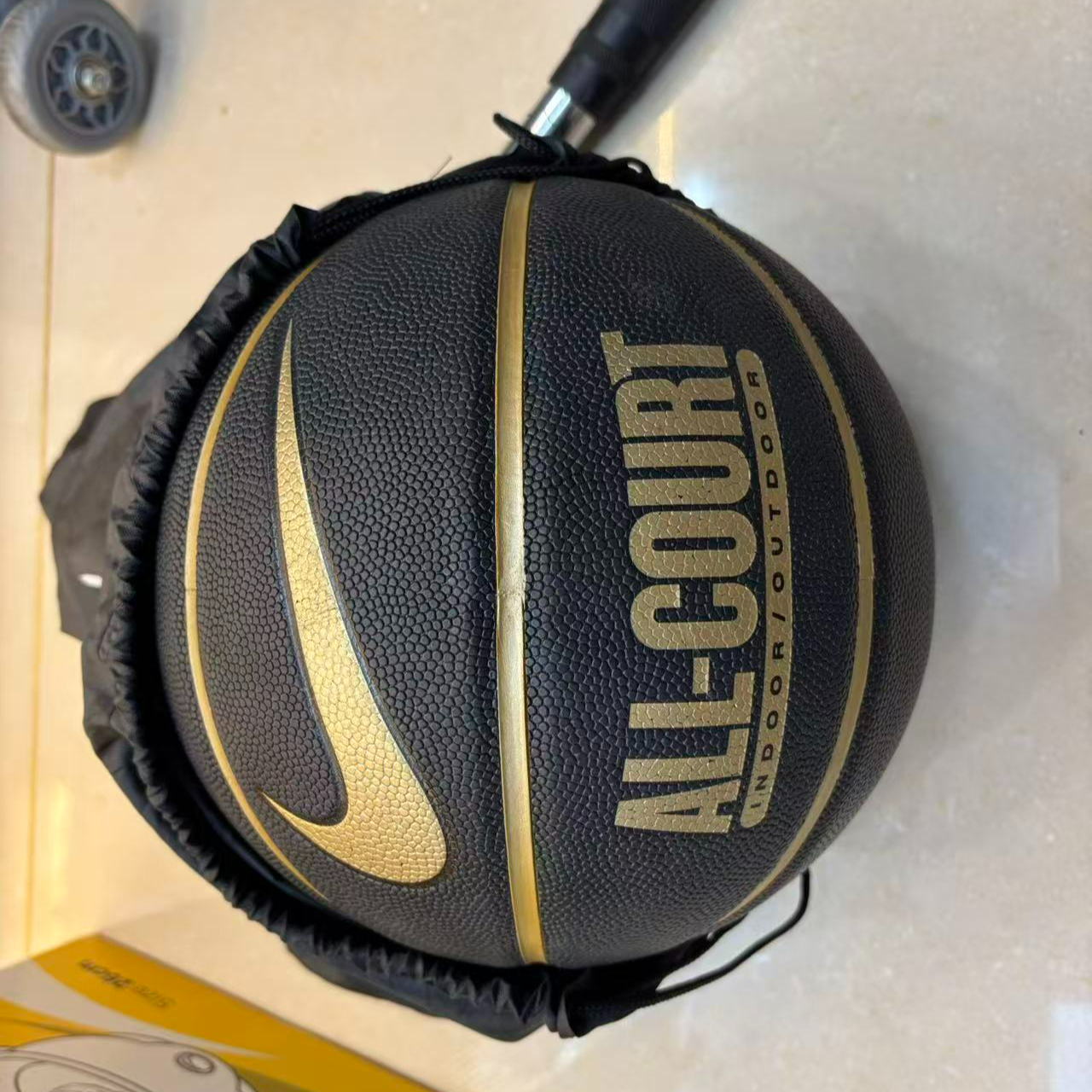 男女通款耐磨运动训练篮球适合学生使用