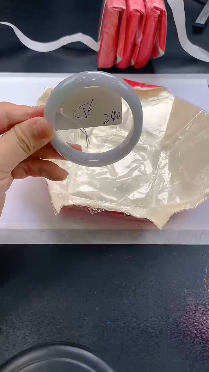 未镶嵌手镯翡翠240