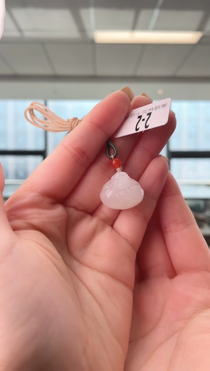 颈饰未镶嵌和田玉抱抱佛 无