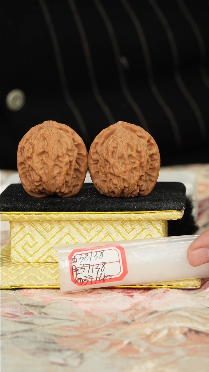 【闪购商品】文玩核桃把件非嫁接北京