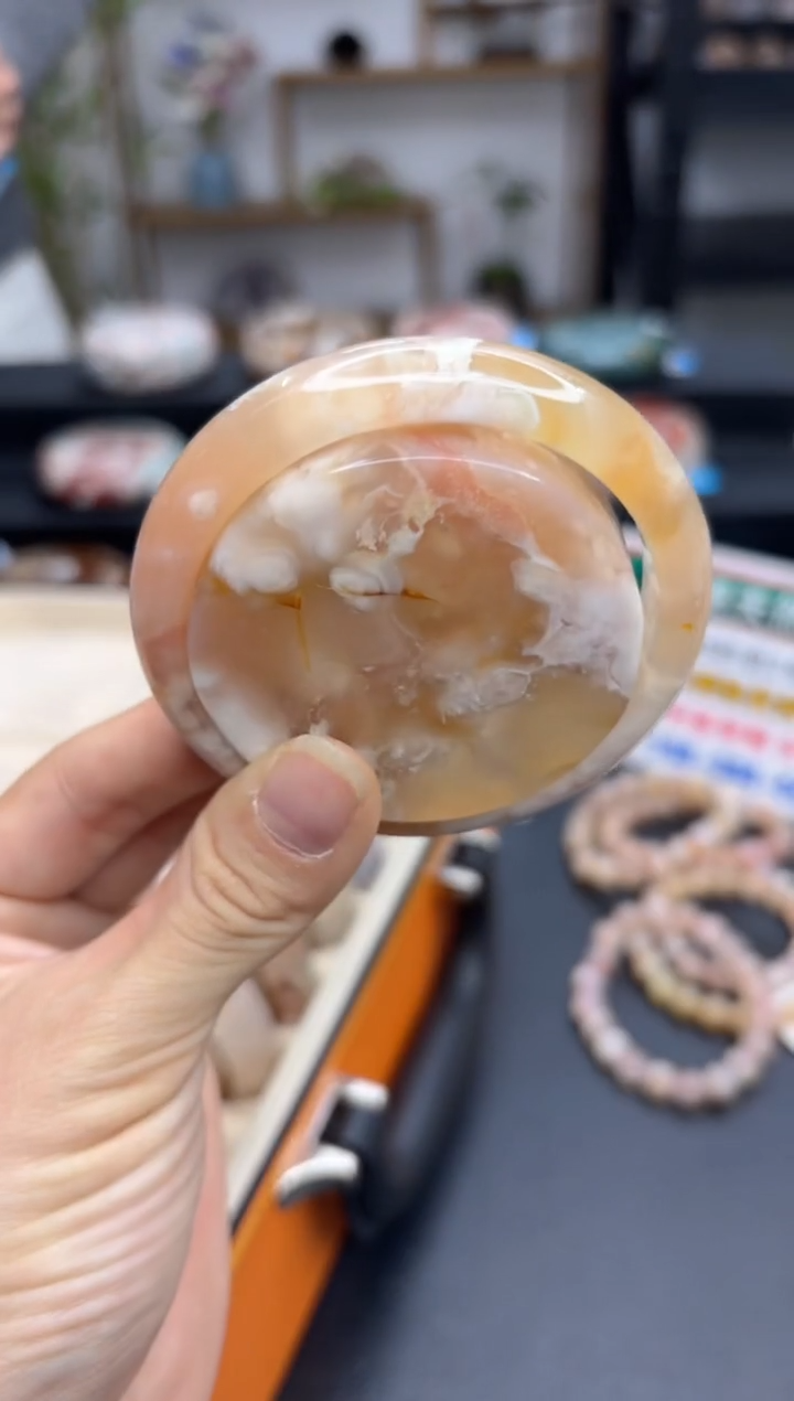 【闪购商品】石英质玉手镯未镶嵌A1364(56圈赠送镯心)