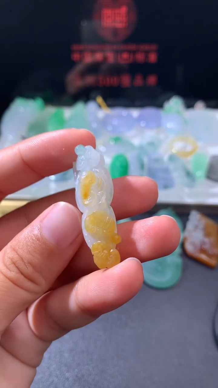 未镶嵌定制翡翠   