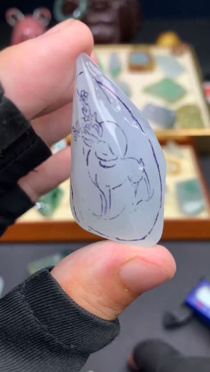 颈饰未镶嵌翡翠天然翡翠裸石（包工）