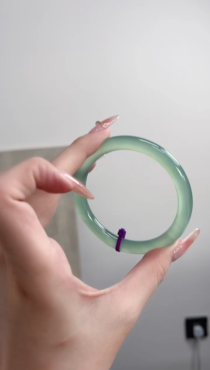 【闪购商品】玛瑙/玉髓手镯未镶嵌58圈 需要包容圆条