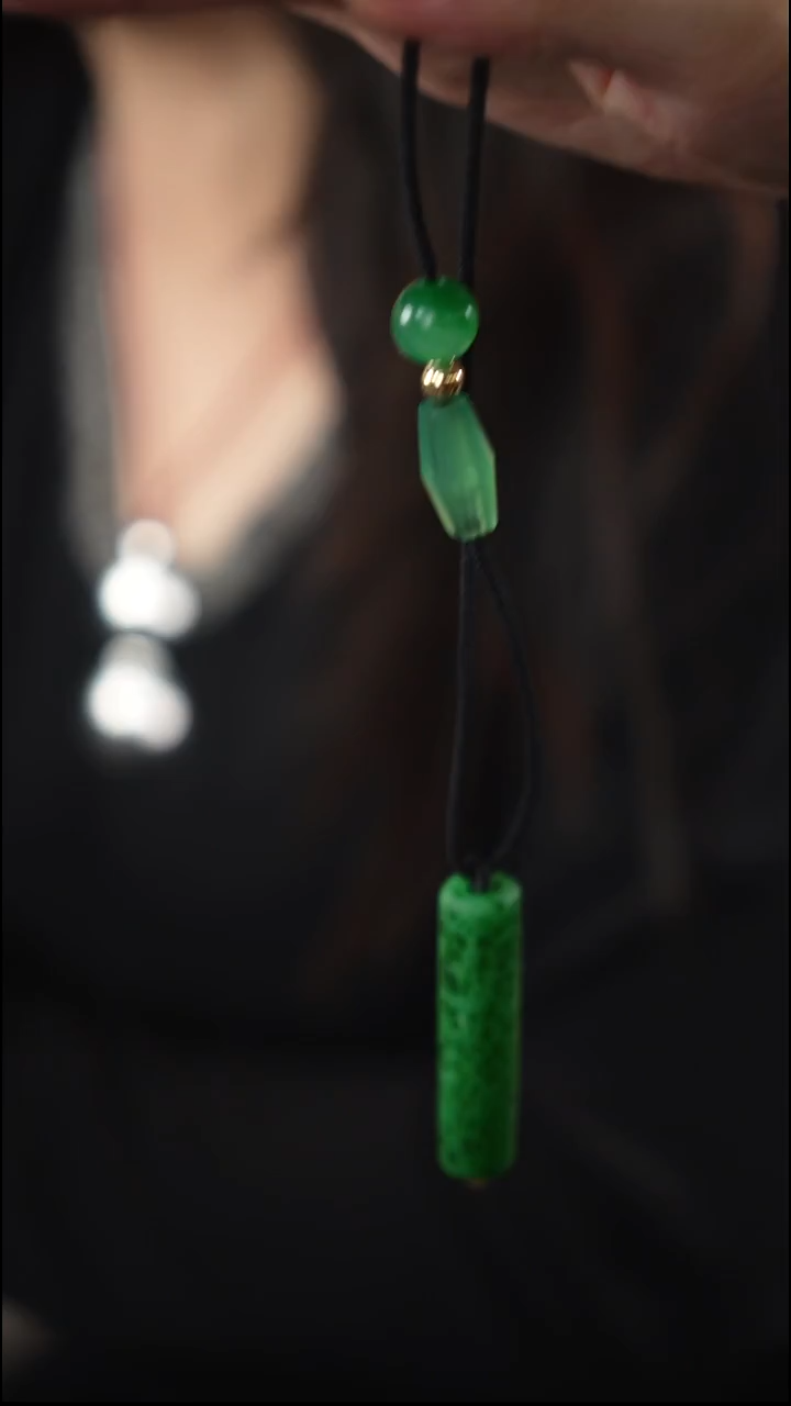 颈饰未镶嵌石英质玉黄*晶非洲翠