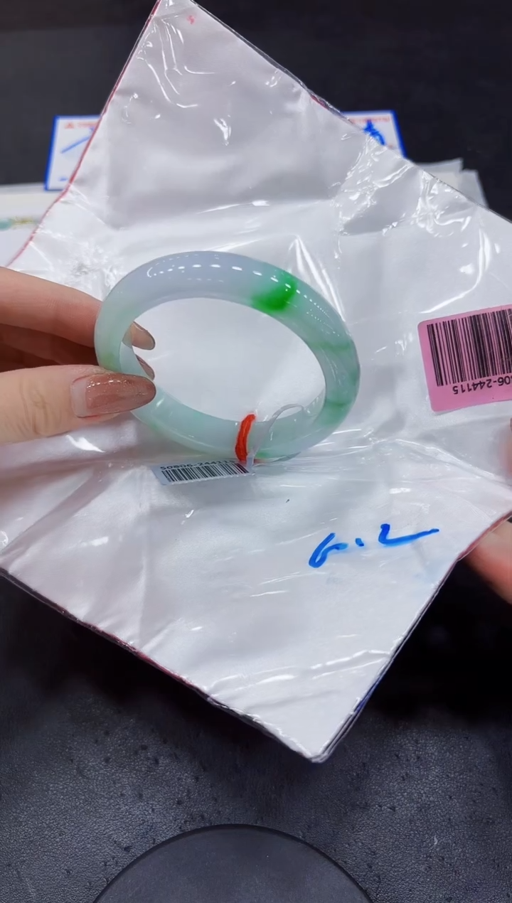 【闪购商品】翡翠手镯未镶嵌11111111
