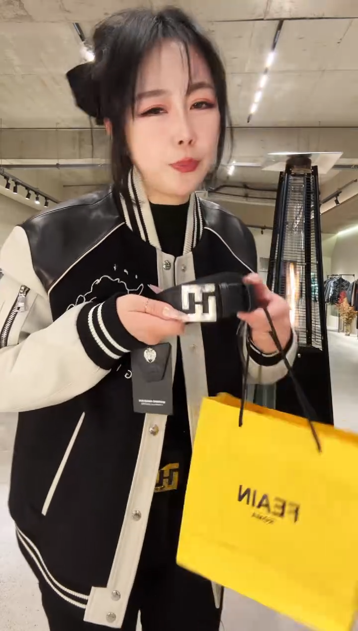 28-29 男士真皮皮带（银色）