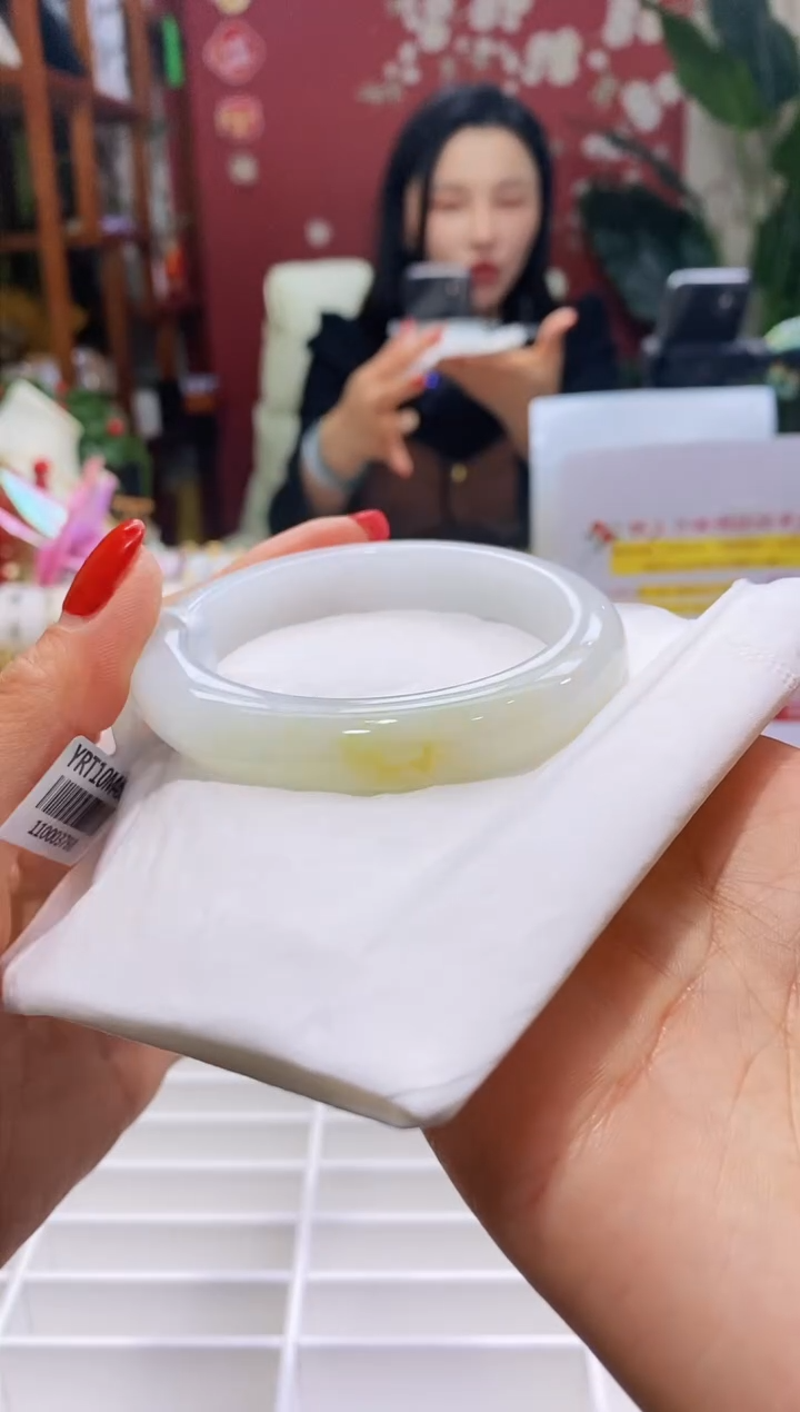 【闪购商品】翡翠手镯未镶嵌163圈口5455/11.2*8.7