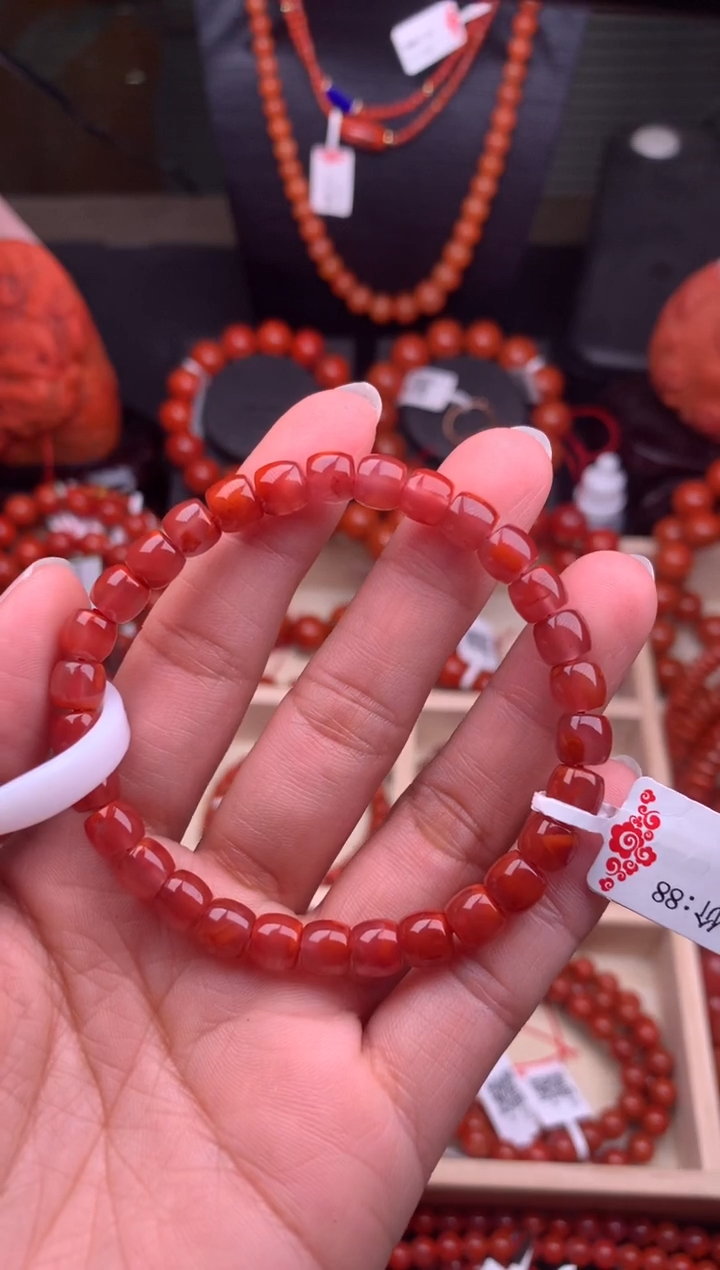 【闪购商品】南红玛瑙珠宝奇石未镶嵌6