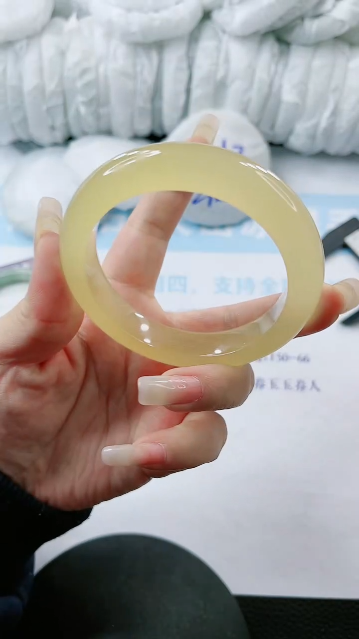 【闪购商品】石英质玉手镯未镶嵌多样性发货L485