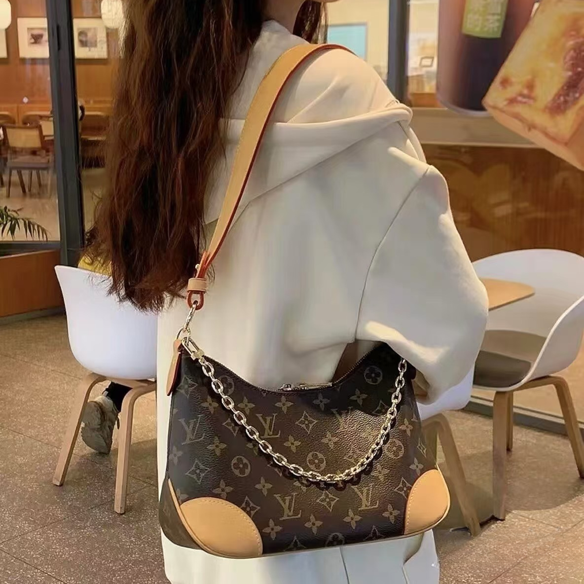99新 LouisVuitton/路易威登 黄牛角包老花经典单肩女士
