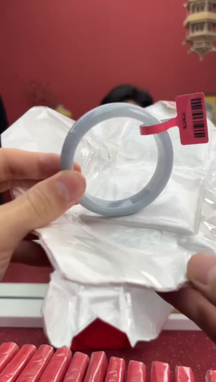 【闪购商品】翡翠手镯未镶嵌1手镯