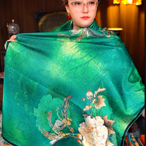 180188绿色牡丹香云180*70丝巾