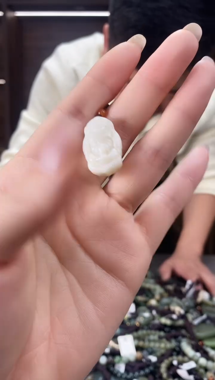 【闪购商品】和田玉颈饰未镶嵌多样性发货，拍一发一