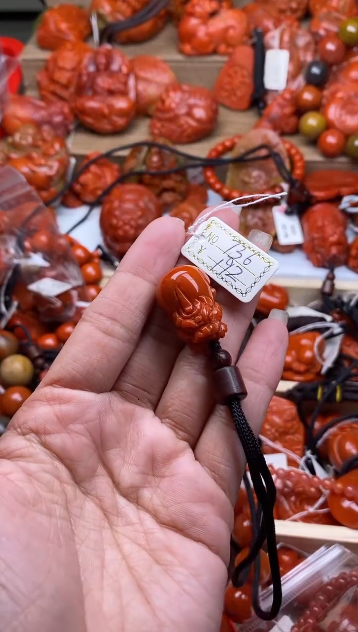 【闪购商品】南红玛瑙珠宝奇石未镶嵌736