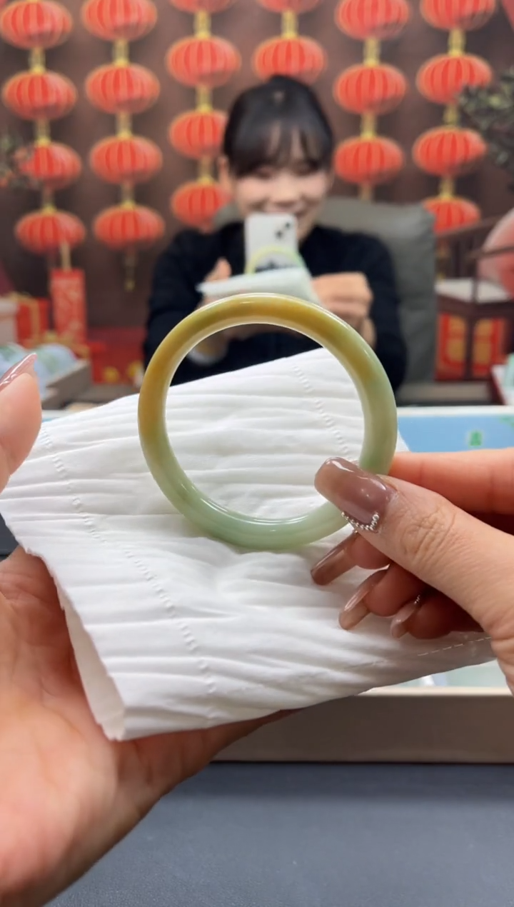 【闪购商品】翡翠手镯未镶嵌00009687