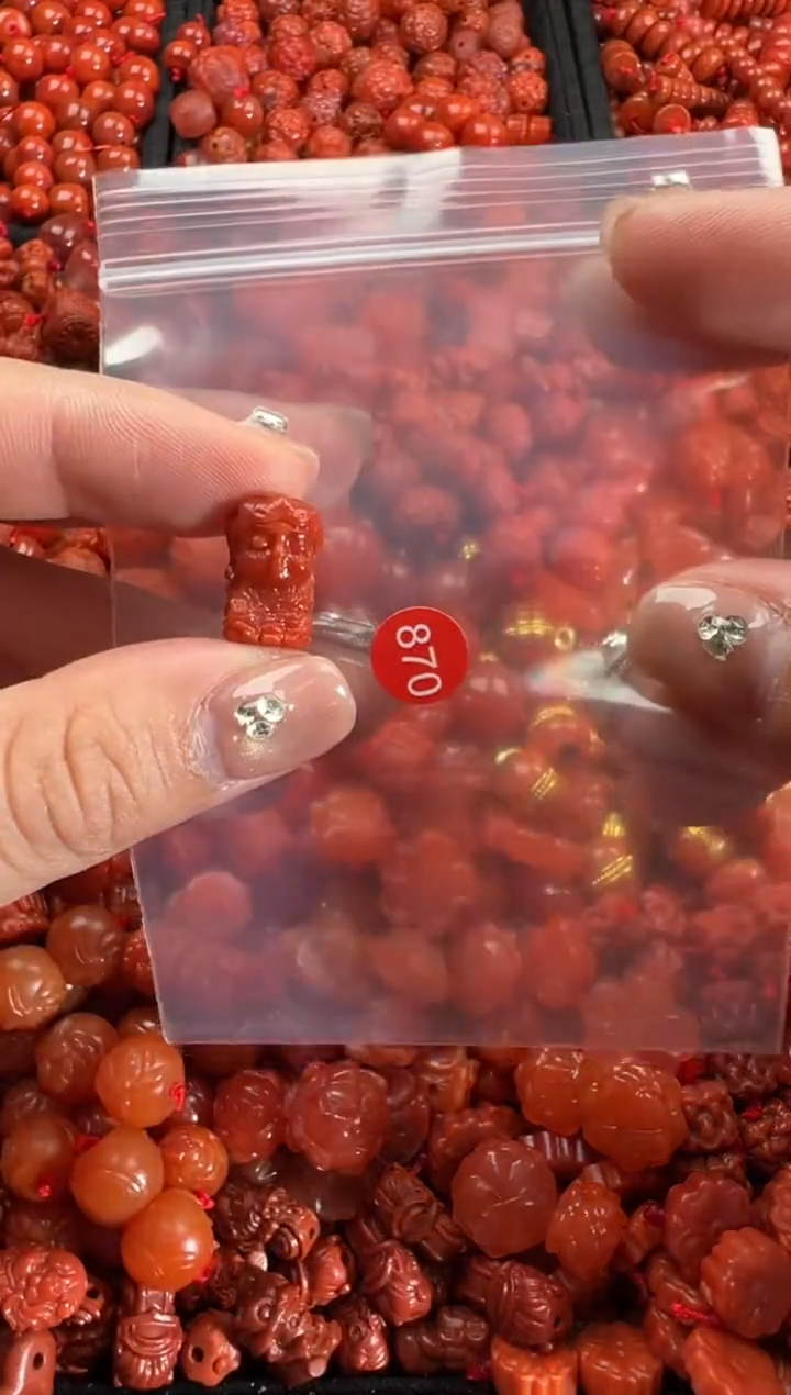 【闪购商品】南红玛瑙未镶嵌颈饰2