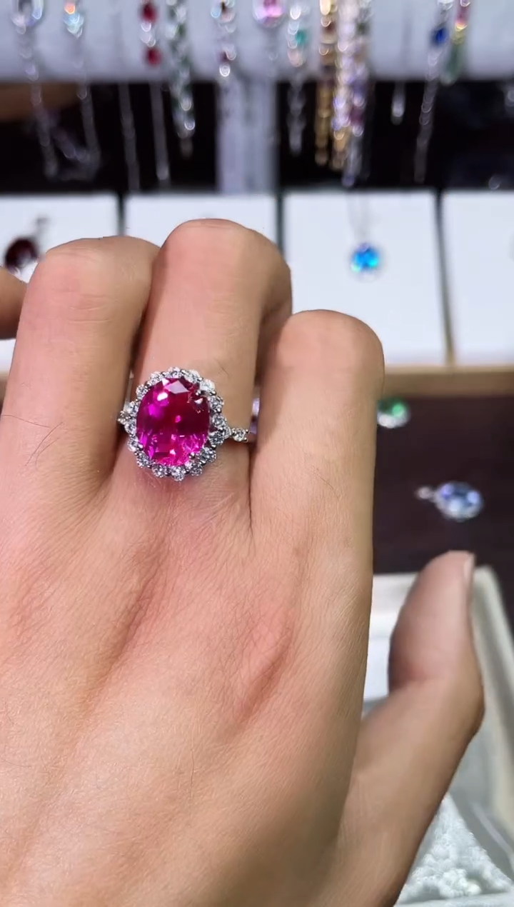 足铂镶嵌合成（培育）红宝石戒指/指环玫红戒指