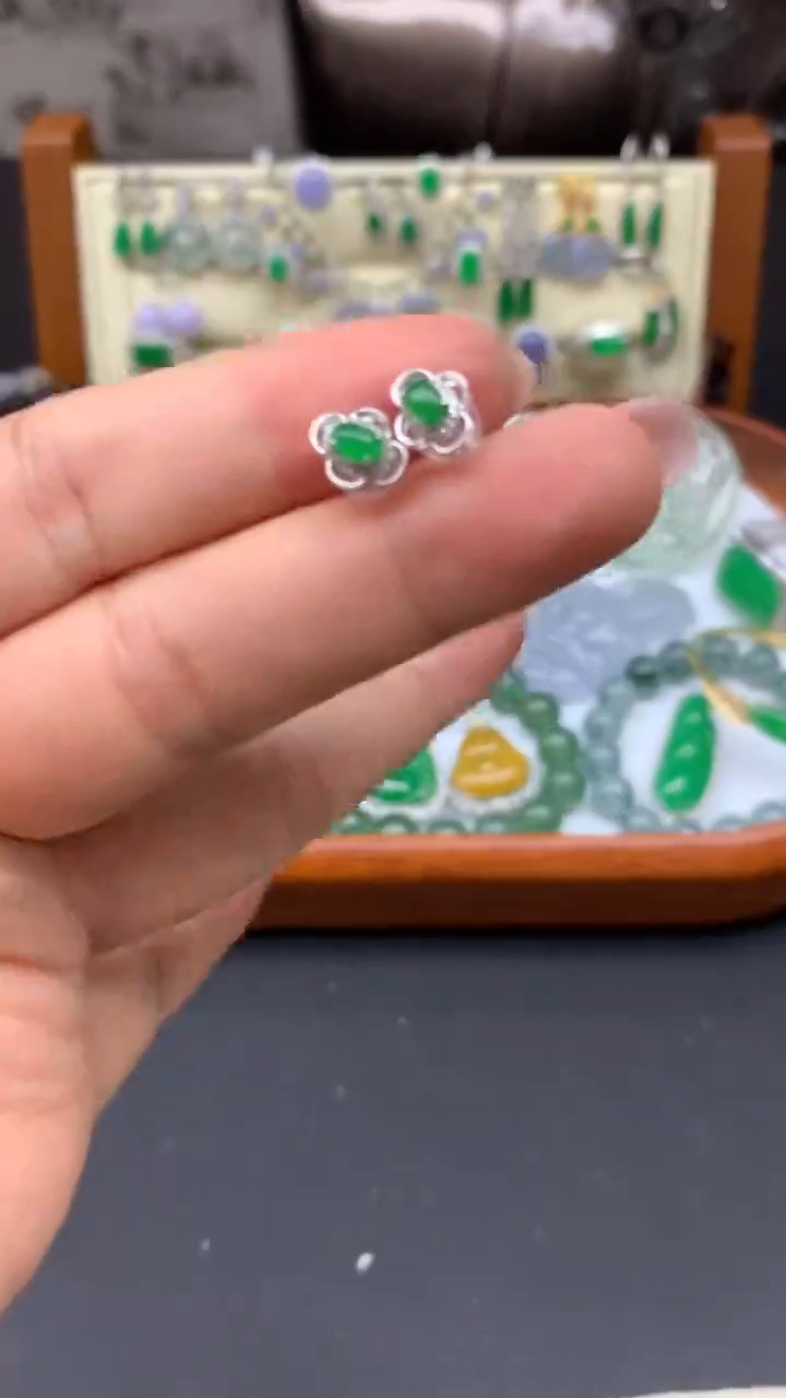 【闪购商品】翡翠耳饰18K金镶嵌26-天然翡翠