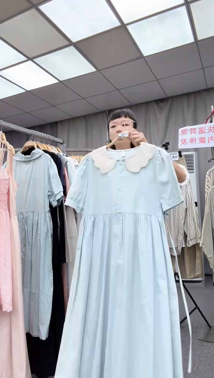  大哥家漂亮衣服漂亮颜色