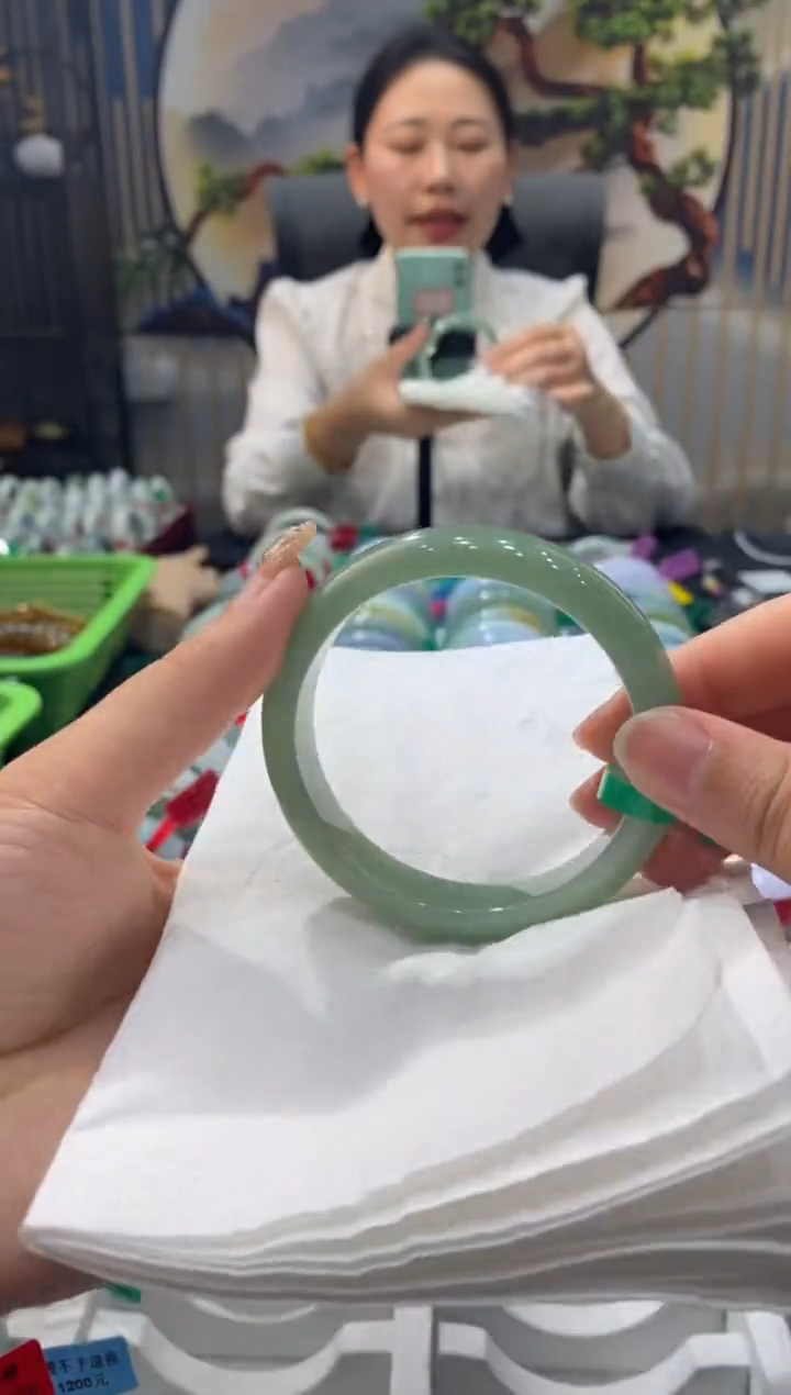 【闪购商品】翡翠手镯未镶嵌00001740