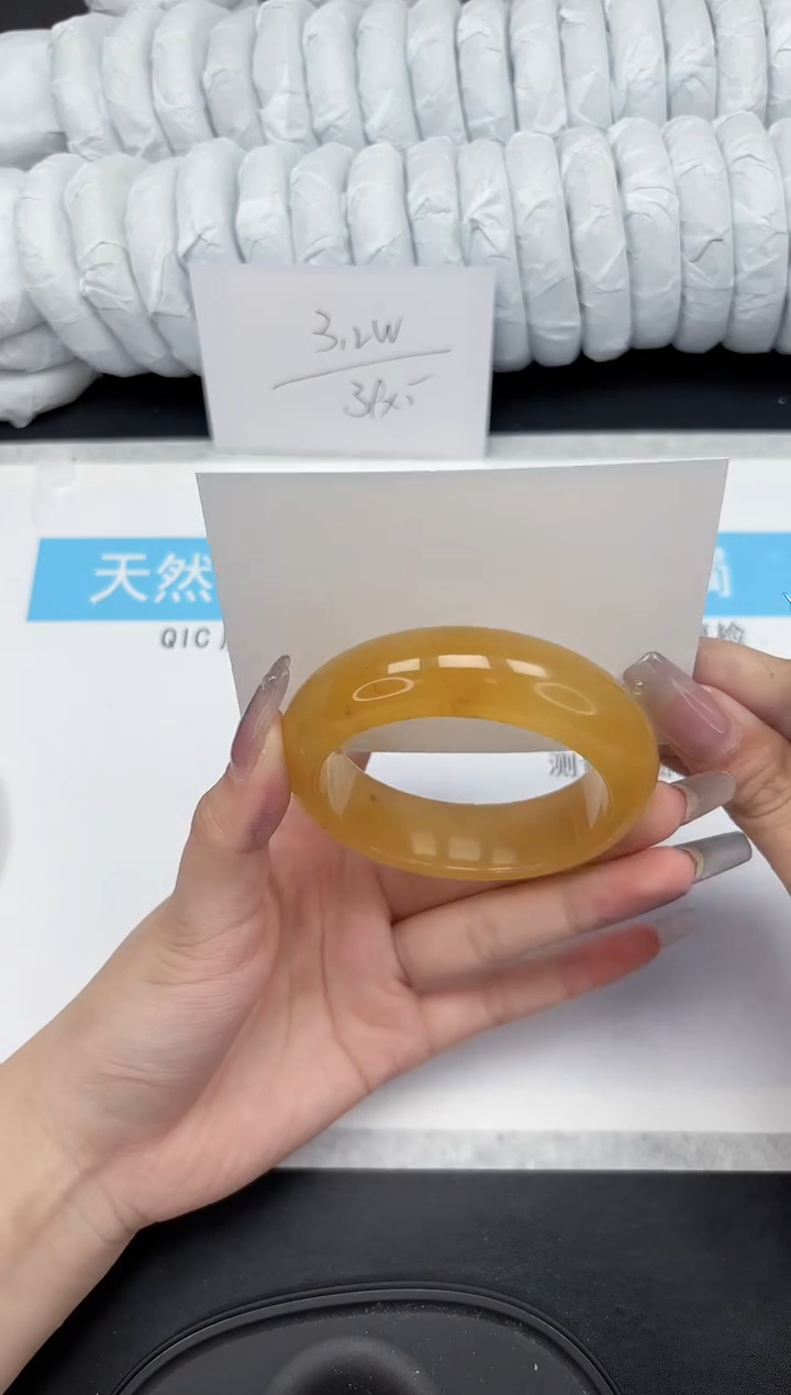 【闪购商品】石英质玉手镯未镶嵌453-53.5
