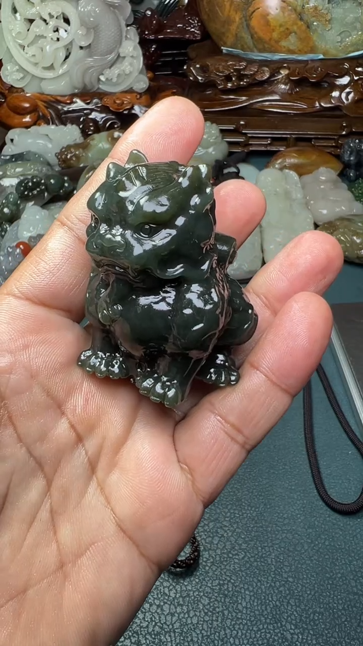 未镶嵌和田玉把件-