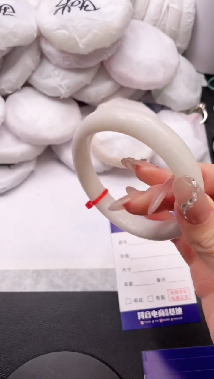 【闪购商品】和田玉手镯未镶嵌26K278-63