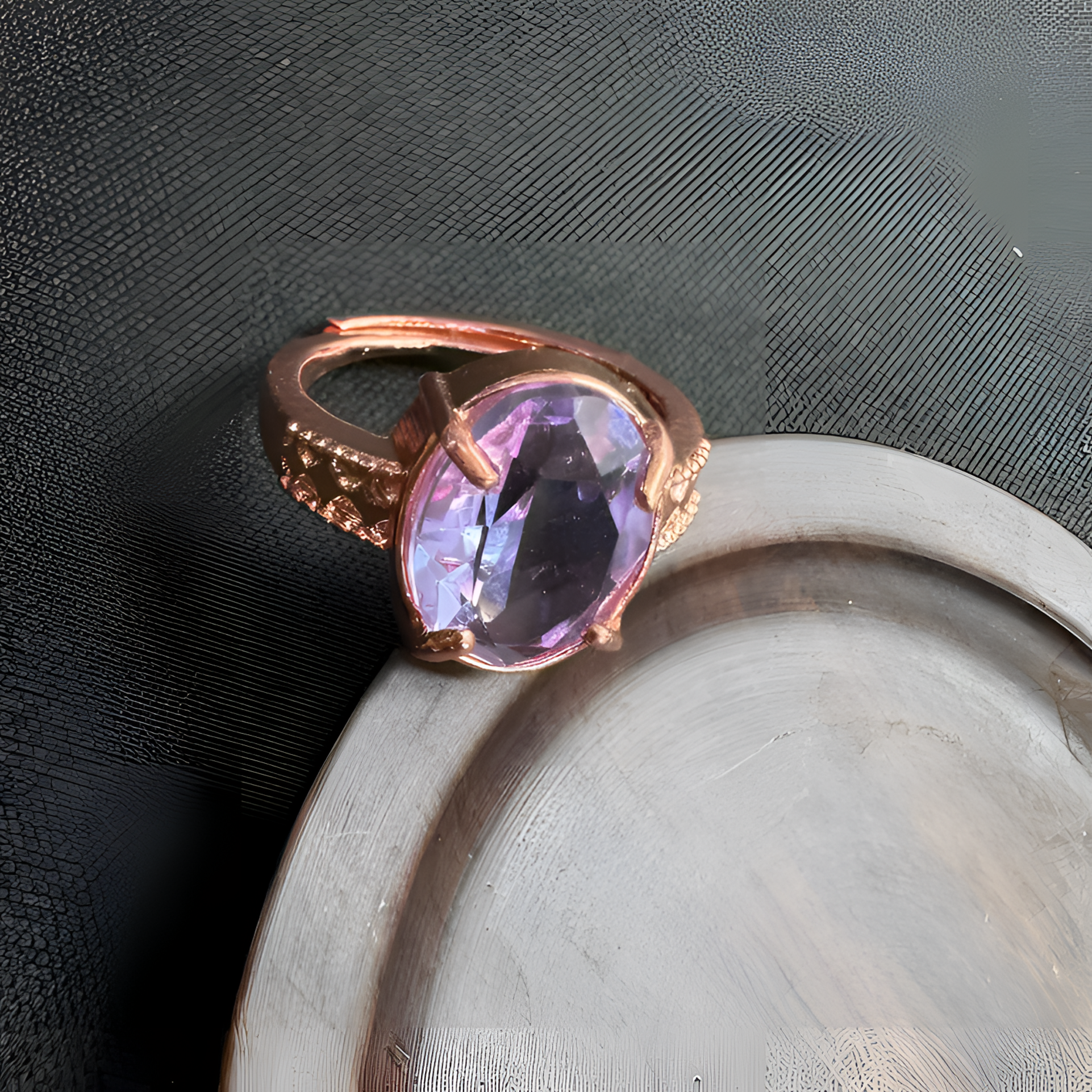 经典时尚百搭圈口可调节精切工艺豪镶紫水晶戒指一个培育（合成）