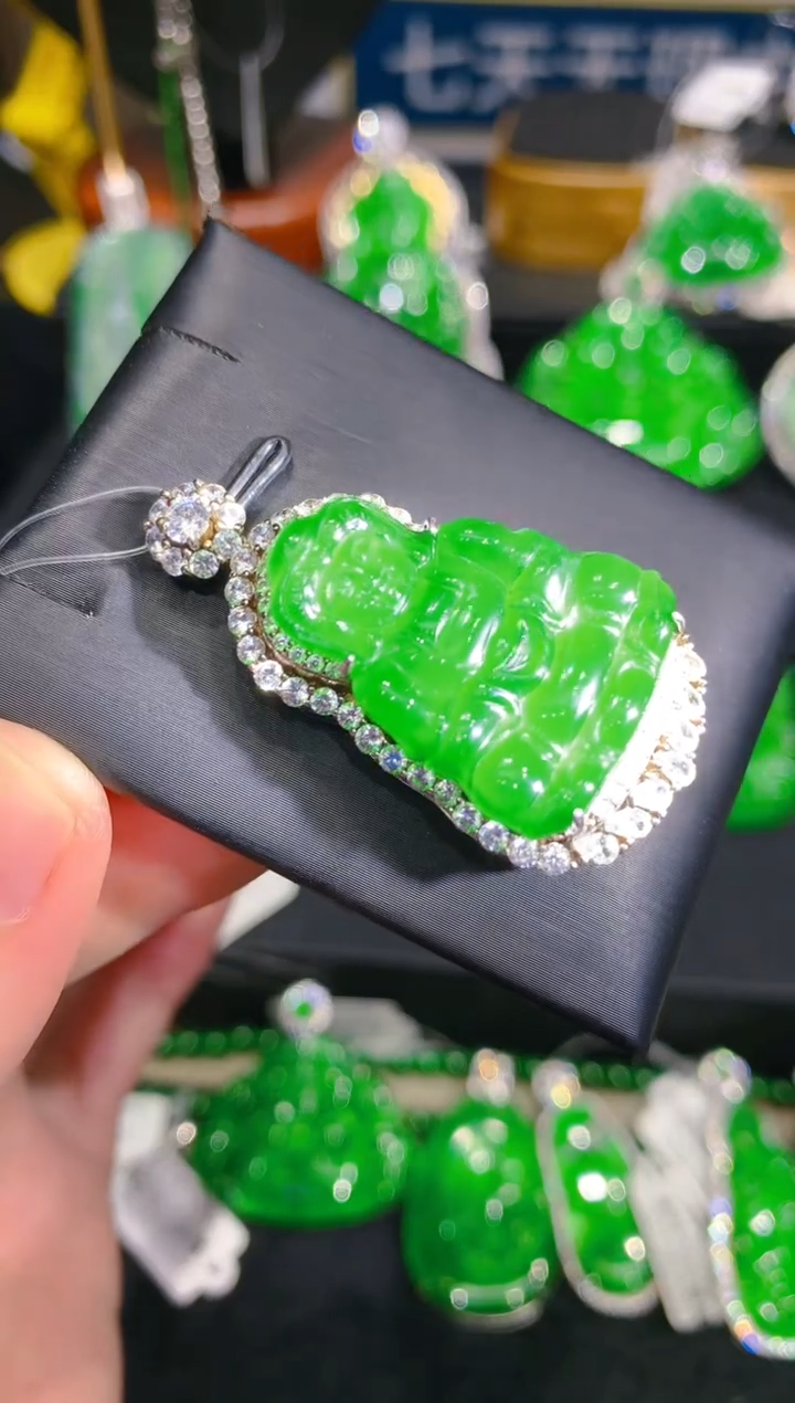 【闪购商品】翡翠颈饰银S925镶嵌14一季