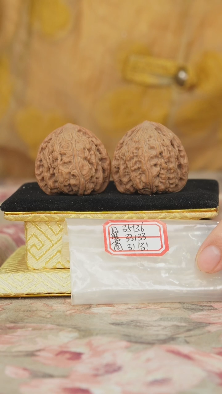 把件文玩核桃密纹狮子头