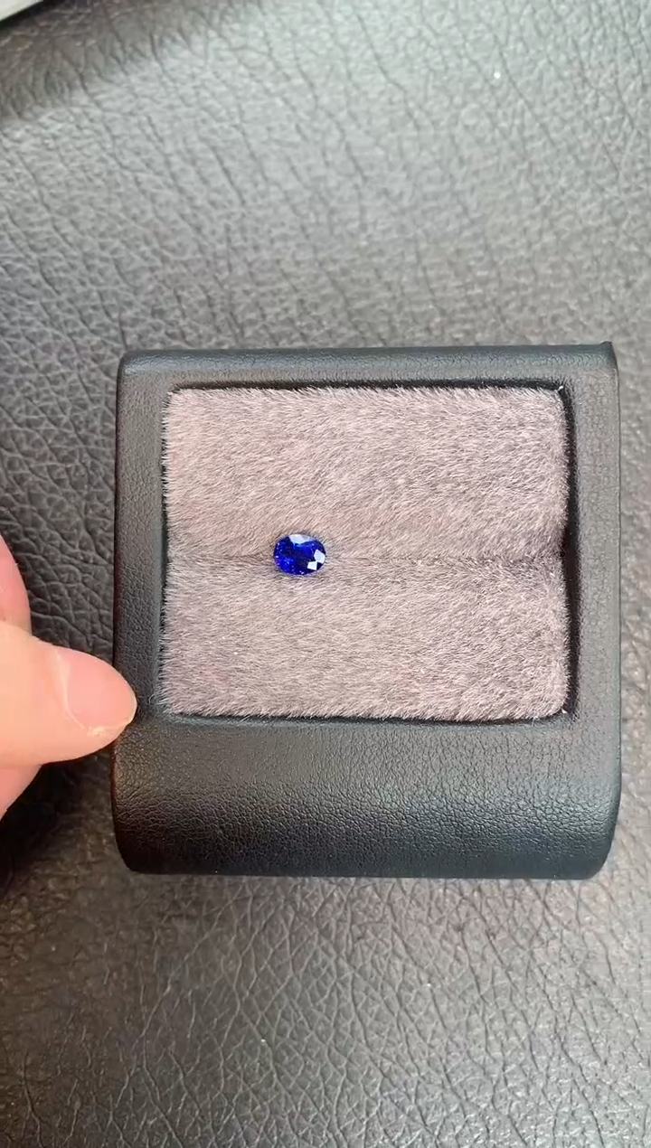 【闪购商品】蓝宝石裸石未镶嵌0.9ct.