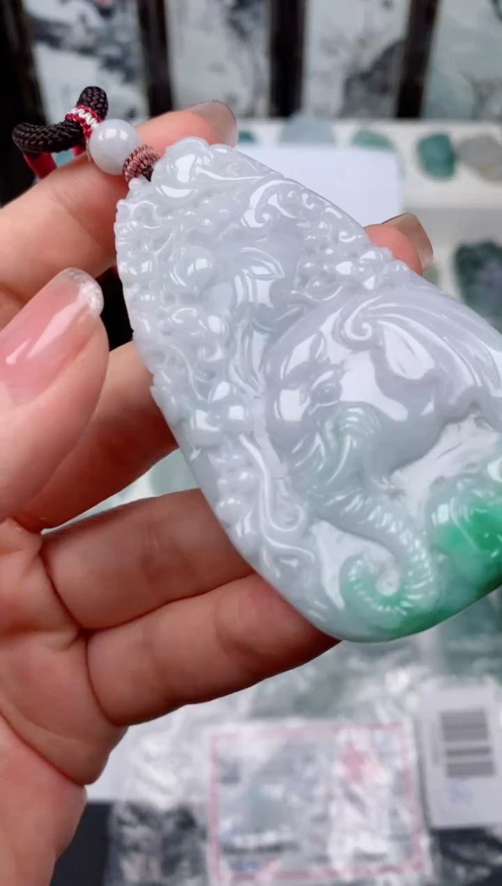 【闪购商品】翡翠颈饰未镶嵌吊坠