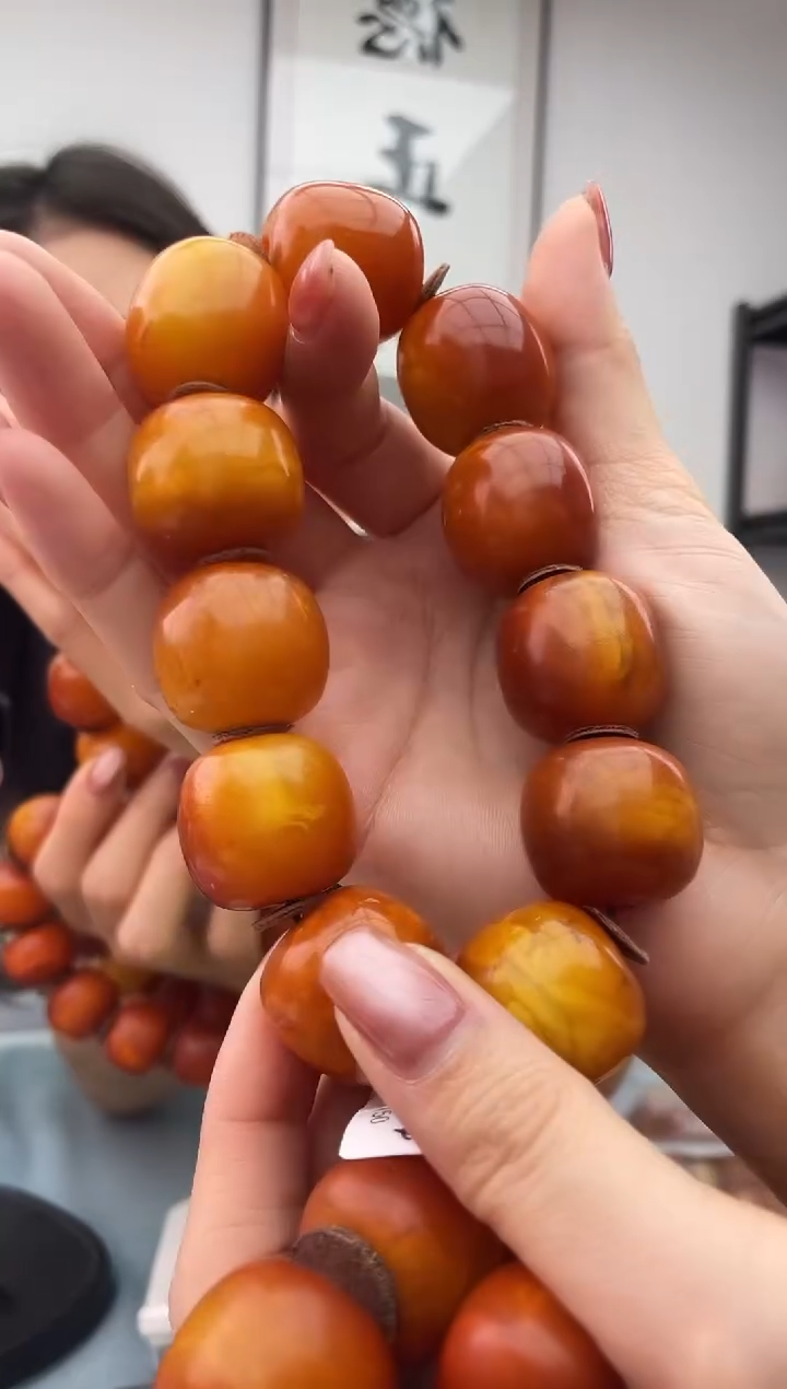 未镶嵌蜜蜡珠宝奇石假一罚十，086.23+微瑕多样性发一件