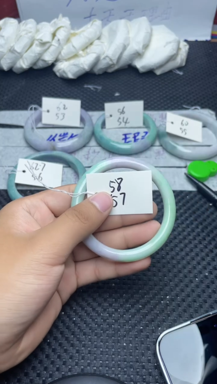 未镶嵌手镯翡翠57