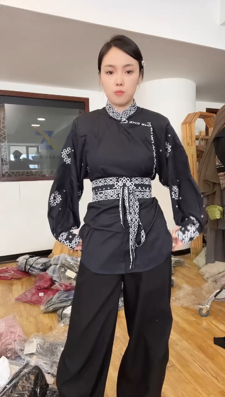 XL码      130斤  衬衣 