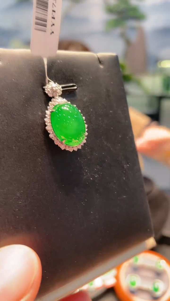 【闪购商品】翡翠颈饰18K金镶嵌A28天然A货翡翠