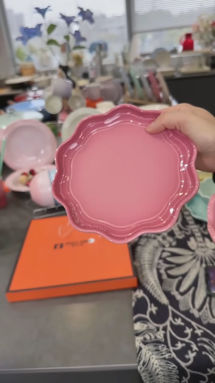 【闪购商品】瓷炻彩花边盘18CM-玫瑰粉