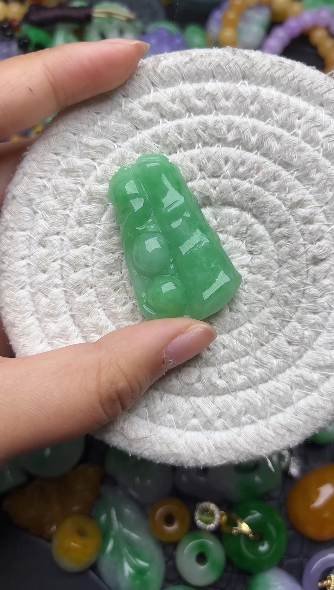 颈饰未镶嵌翡翠缅甸翡翠吊坠