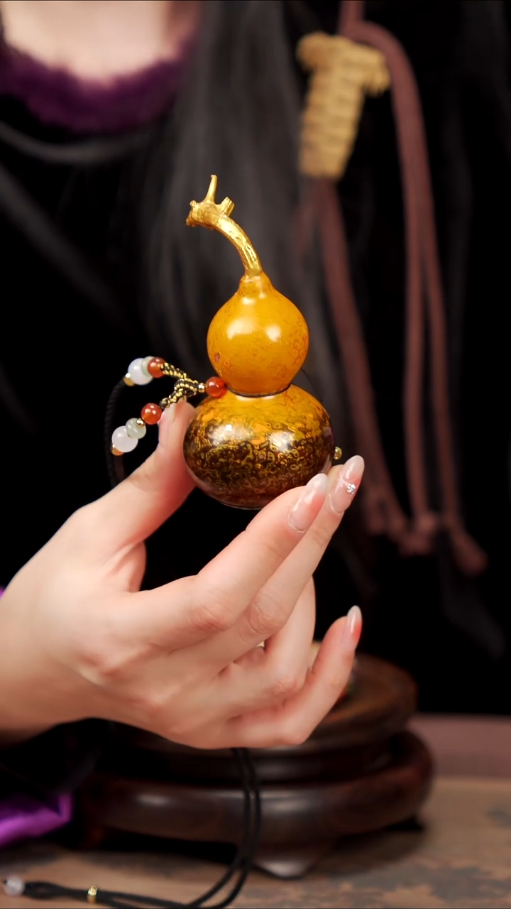 【闪购商品】199易林大漆工艺小葫芦---138